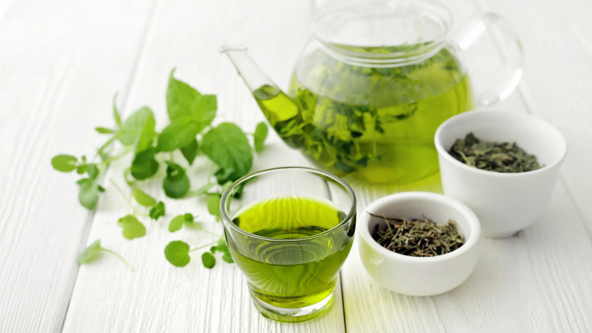 6 surprising health benefits from drinking mint tea